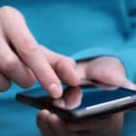 BGH-Urteil: Polizei darf unter Zwang Handy per Fingerabdruck entsperren