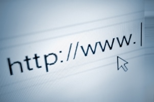Gefälschte URL: Eine Phishing-Form ist das Pharming, bei dem Sie automatisch auf eine andere Website geleitet werden.
